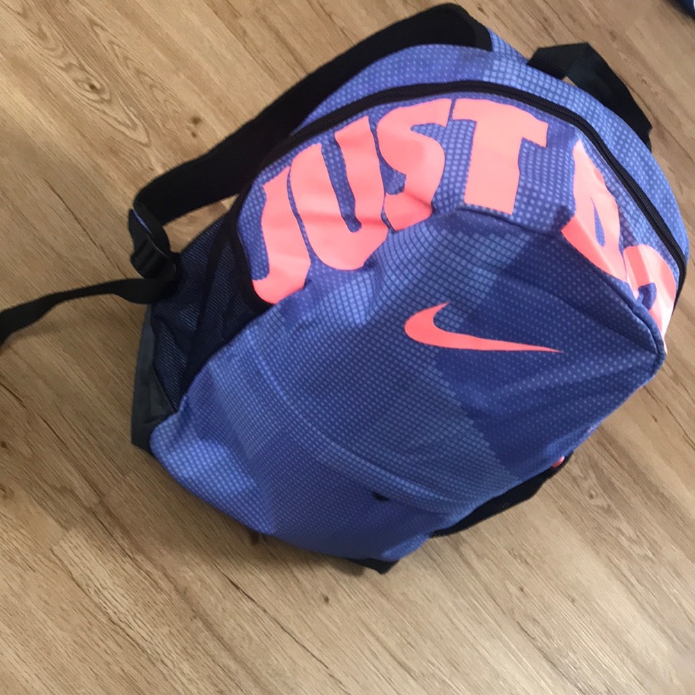 Nike backpack women’s